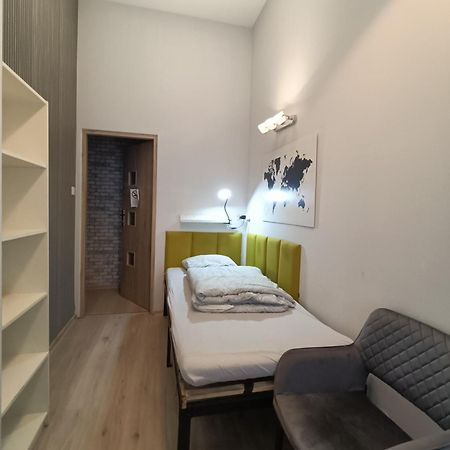 Centrum Fabryczna Rooms Łódź Esterno foto